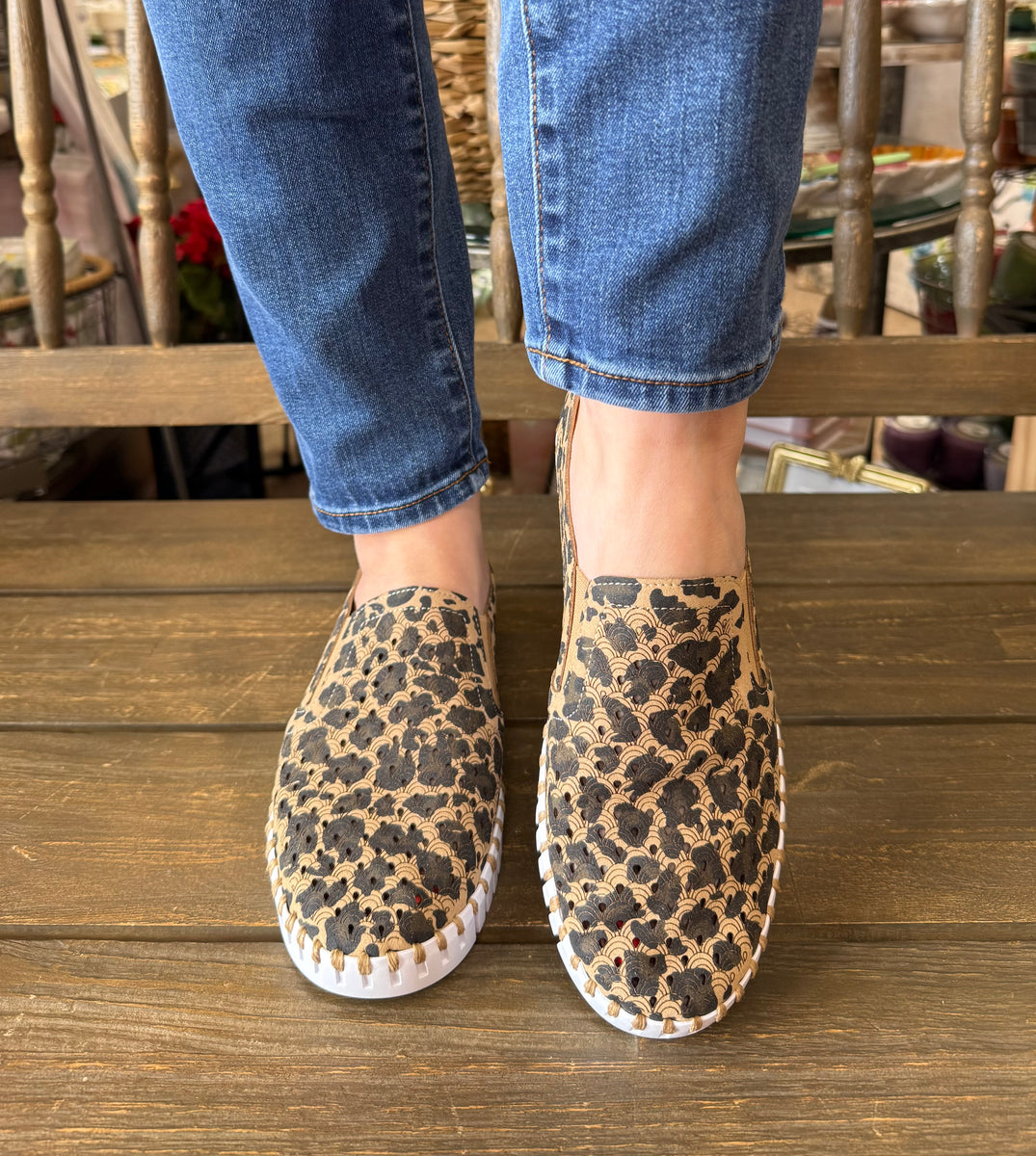 Ilse Jacobsen Tulip 3972 Flats In Leopard – MeLinda's Fine Gifts