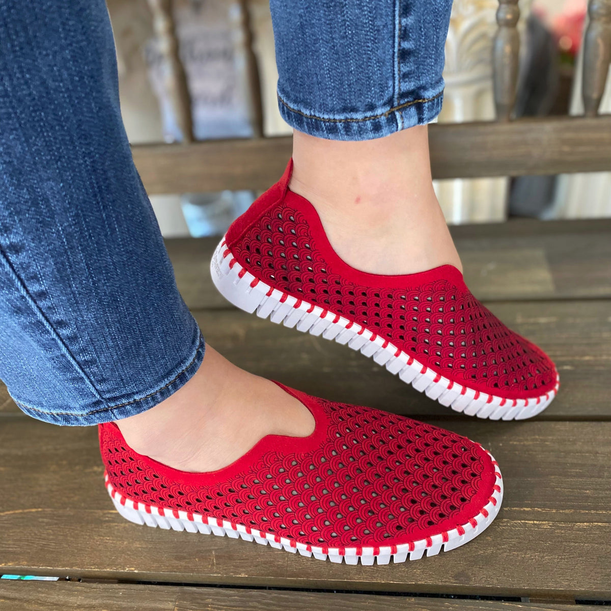 Ilse Jacobsen Tulip 139 Flats In Deep Red