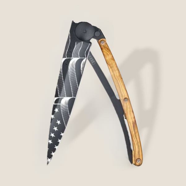 DEEJO 27g ‘Olive Wood / Stars and Stripes’