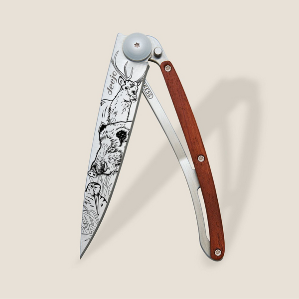 DEEJO 37g ‘Coral Wood / Hunting Scene’