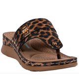 Good Choice Shoes “Arla” Hardware Thong Sandal In Leopard