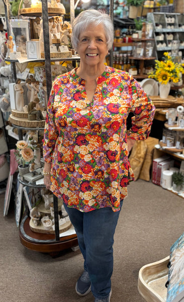 Dear Scarlett "Liz" Top In Lavender Floral