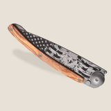 DEEJO 27g ‘Olive Wood / American Bald Eagle’