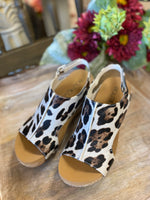 Corkys Boutique “Carley” In Gold Leopard II