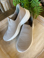 Skechers Slip-Ins: Bobs Infinity - Daily Vision In Taupe