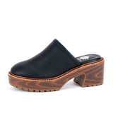 YELLOW BOX ‘Baylor’ Platform Clog, Black