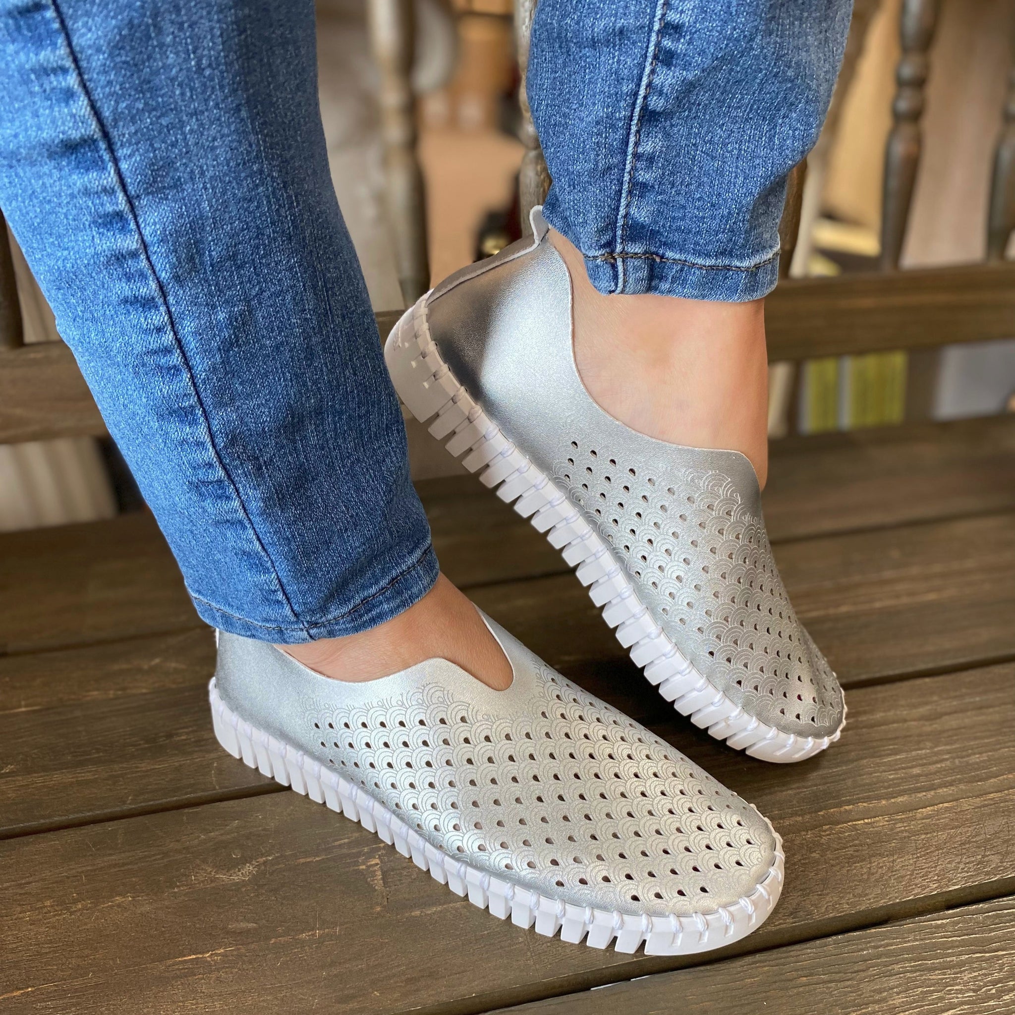 @koo__1107 0214E57B-03F9-435B-8B03-